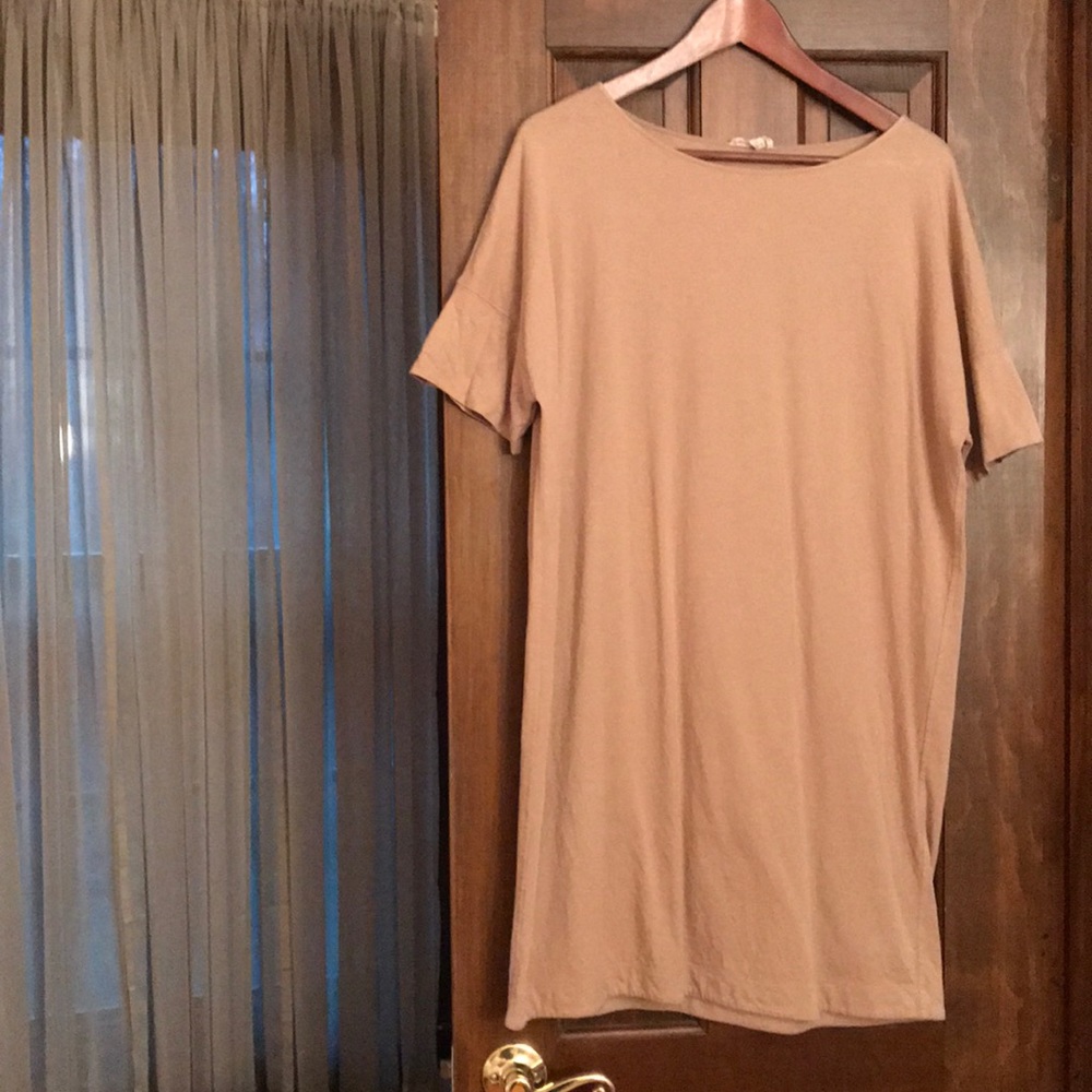 Aritzia Wilfred Free T-shirt Dress